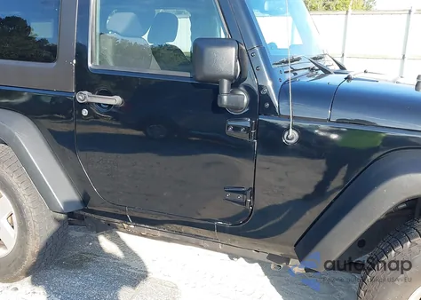 2013 Jeep Wrangler Sport z USA, uszkodzony, nr VIN 1C4AJWAG6DL676506